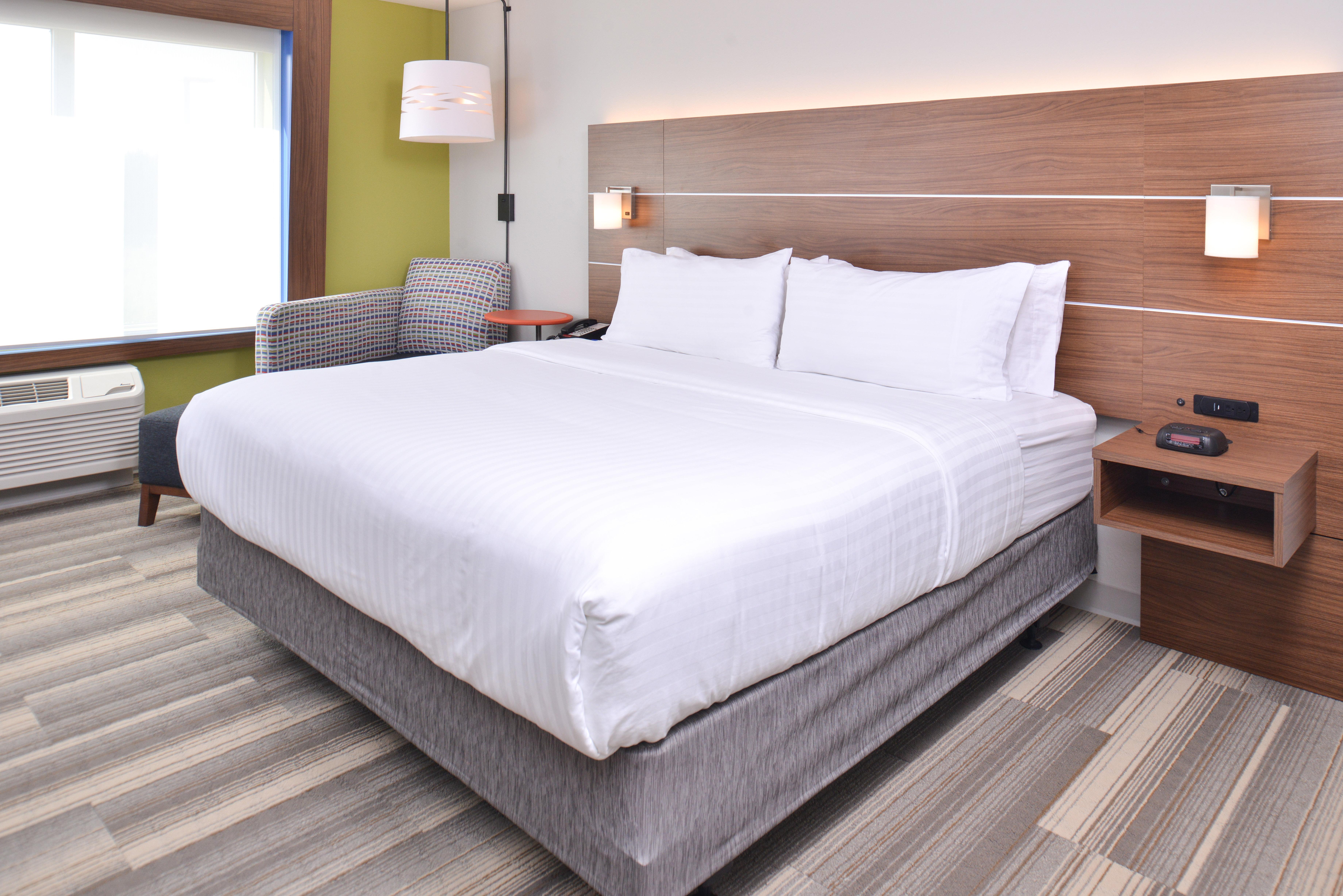 Holiday Inn Express & Suites Omaha Airport By Ihg Carter Lake Exterior foto